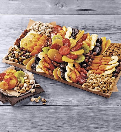 Entertainer&#39;s Dried Fruit and Nut Tray